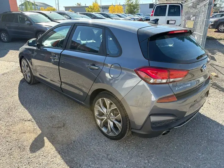 Hyundai Elantra Gt 2019 photo 5