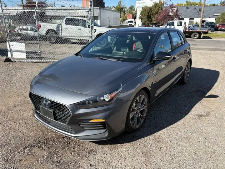 Hyundai Elantra Gt 2019 photo 3