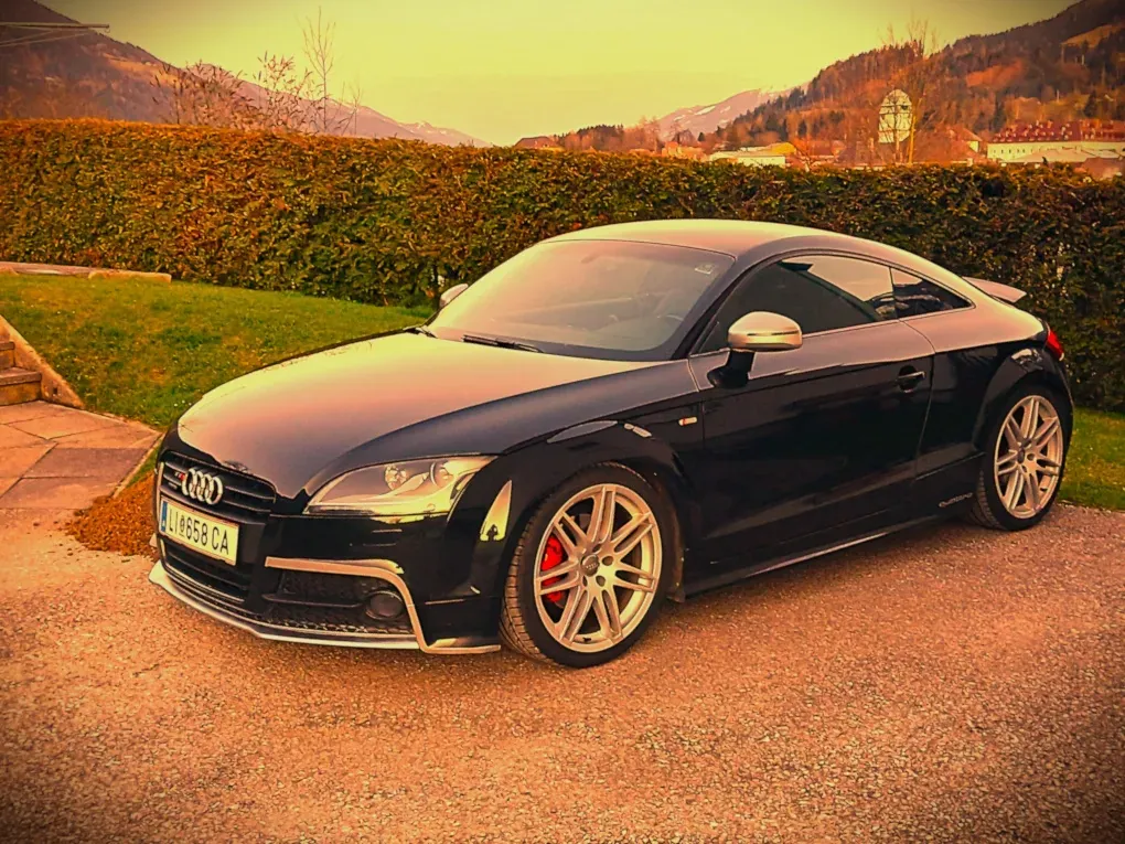 Audi Tt 2012 photo 2