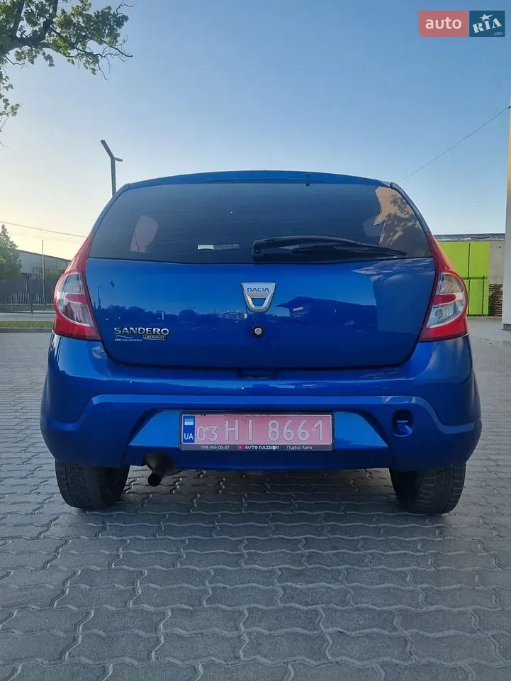 Dacia Sandero 2009 photo 4