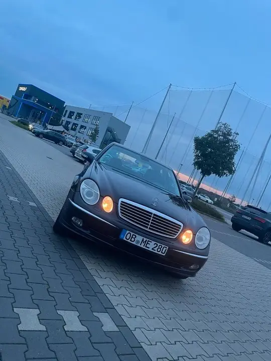 Mercedes-Benz E280