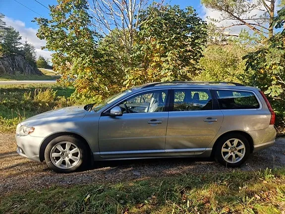 Volvo V70 2011 photo 5