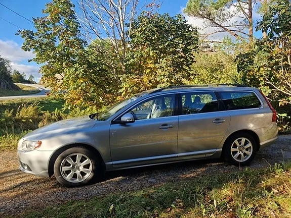 Volvo V70 2011 photo 4