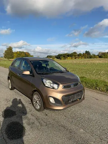 Kia Picanto 2011 photo 2
