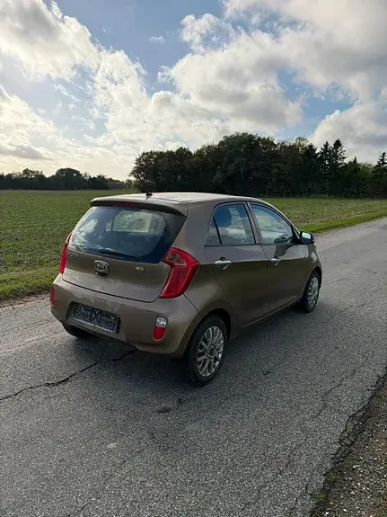 Kia Picanto 2011 photo 4