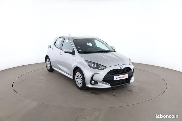 Toyota Yaris 2021 photo 4