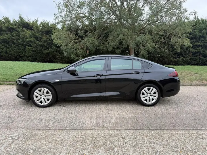 Vauxhall Insignia 2019 photo 5