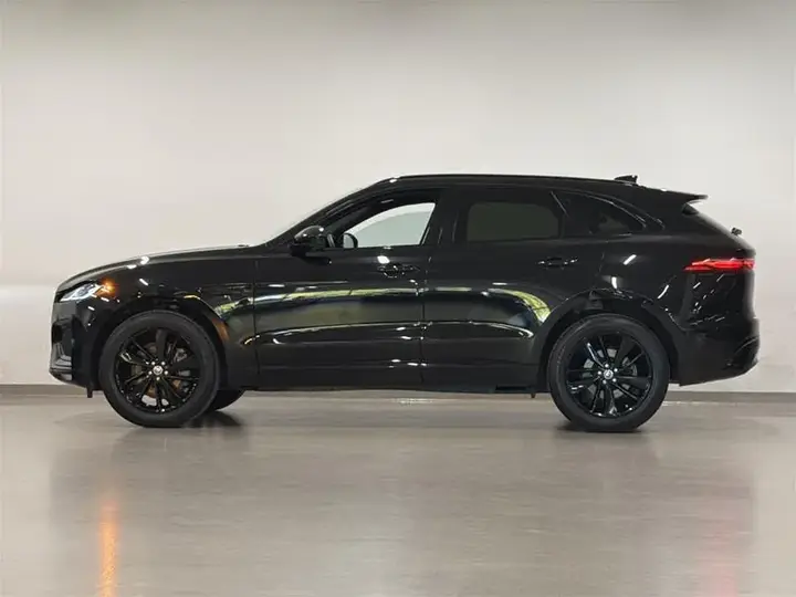 Jaguar F-Pace 2026 photo 4