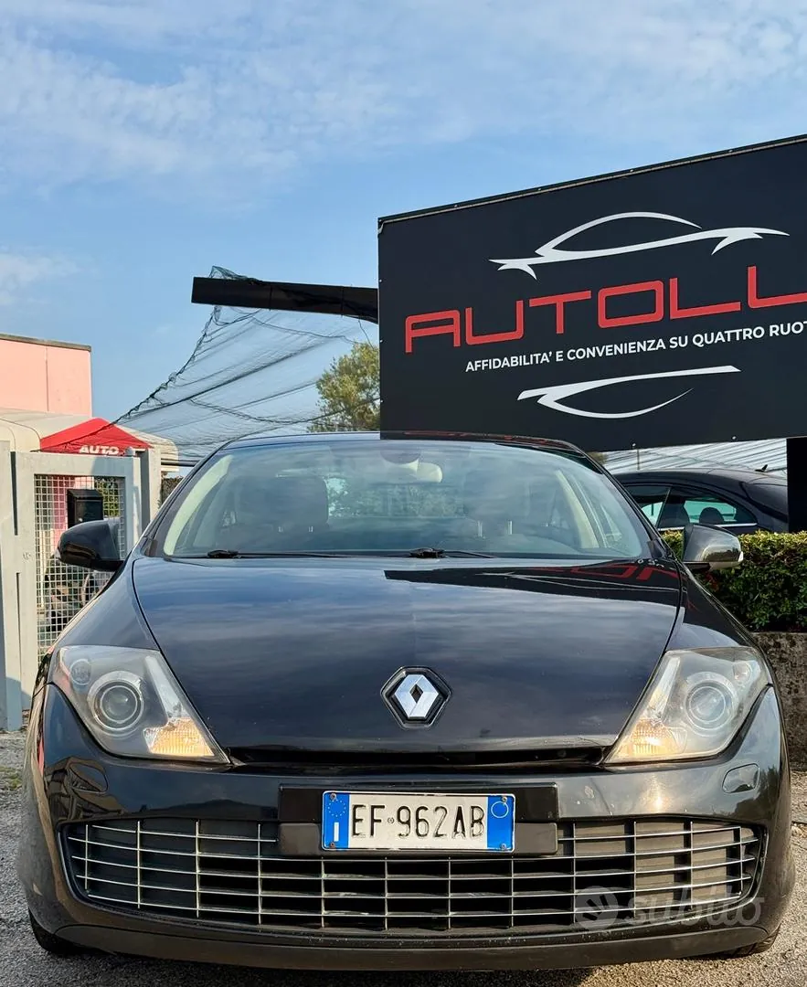 Renault Laguna 2010 photo 3