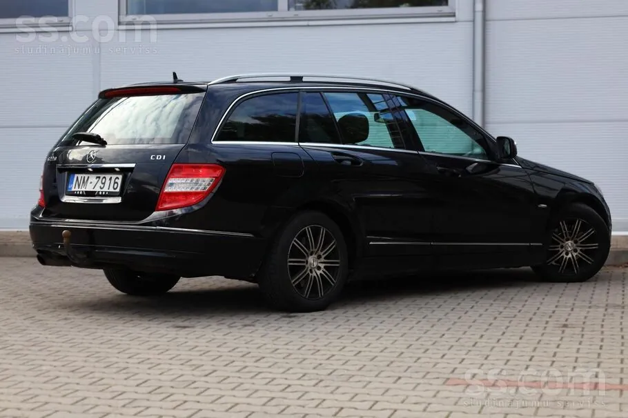 Mercedes-Benz C220 2007 photo 5