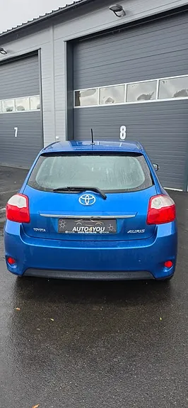 Toyota Auris 2010 photo 5