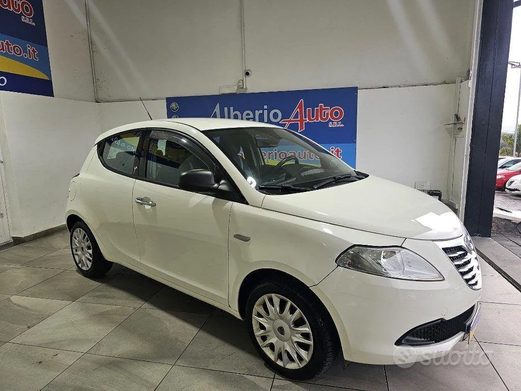 Lancia Ypsilon 2014 photo 3