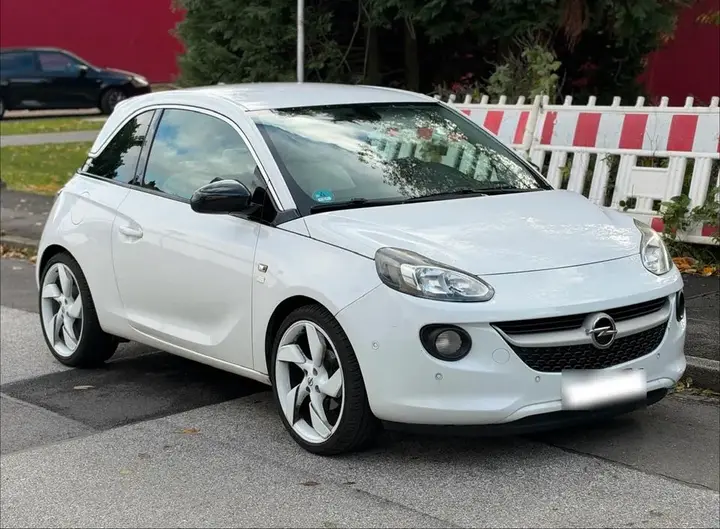 Opel Adam