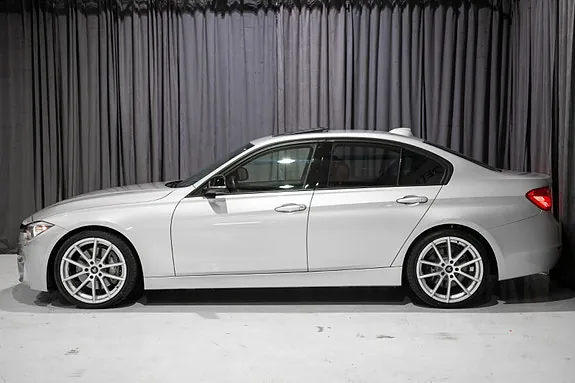 BMW 335I 2012 photo 3