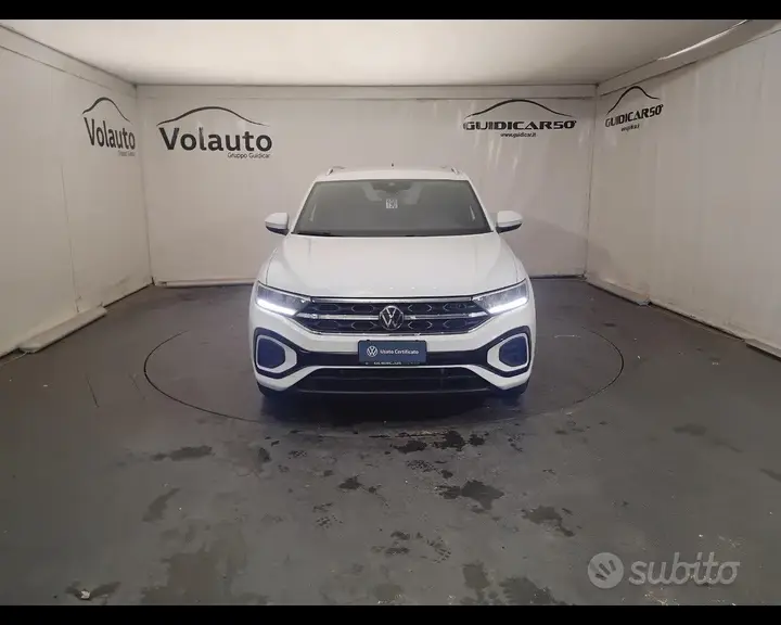 Volkswagen T-Roc 2023 photo 2