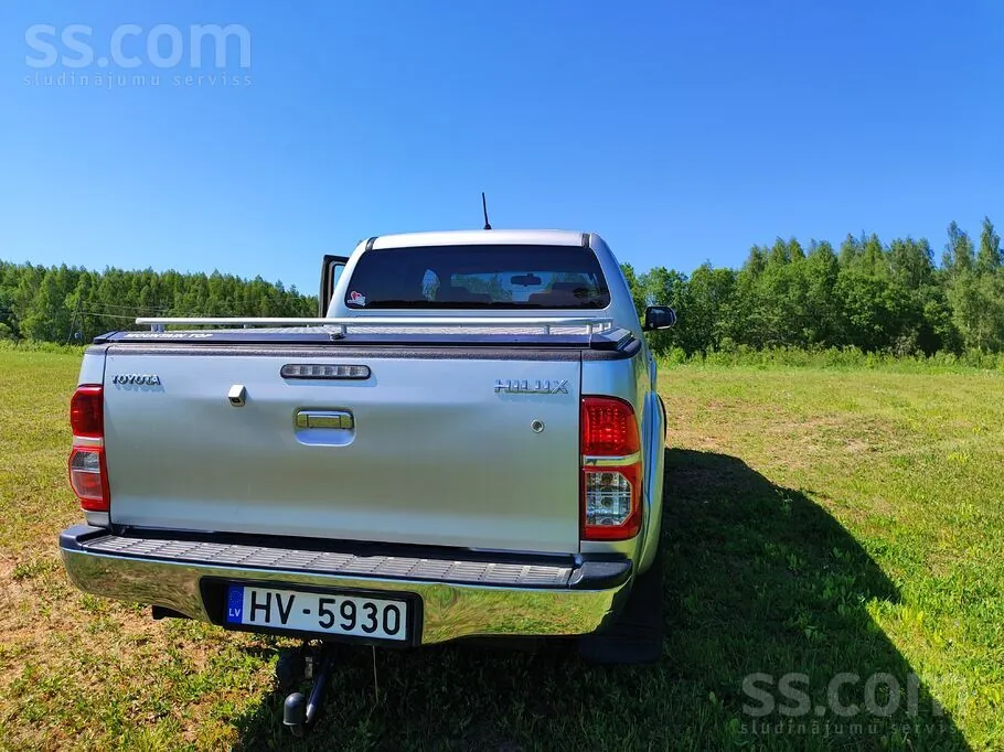 Toyota Hilux 2012 photo 5