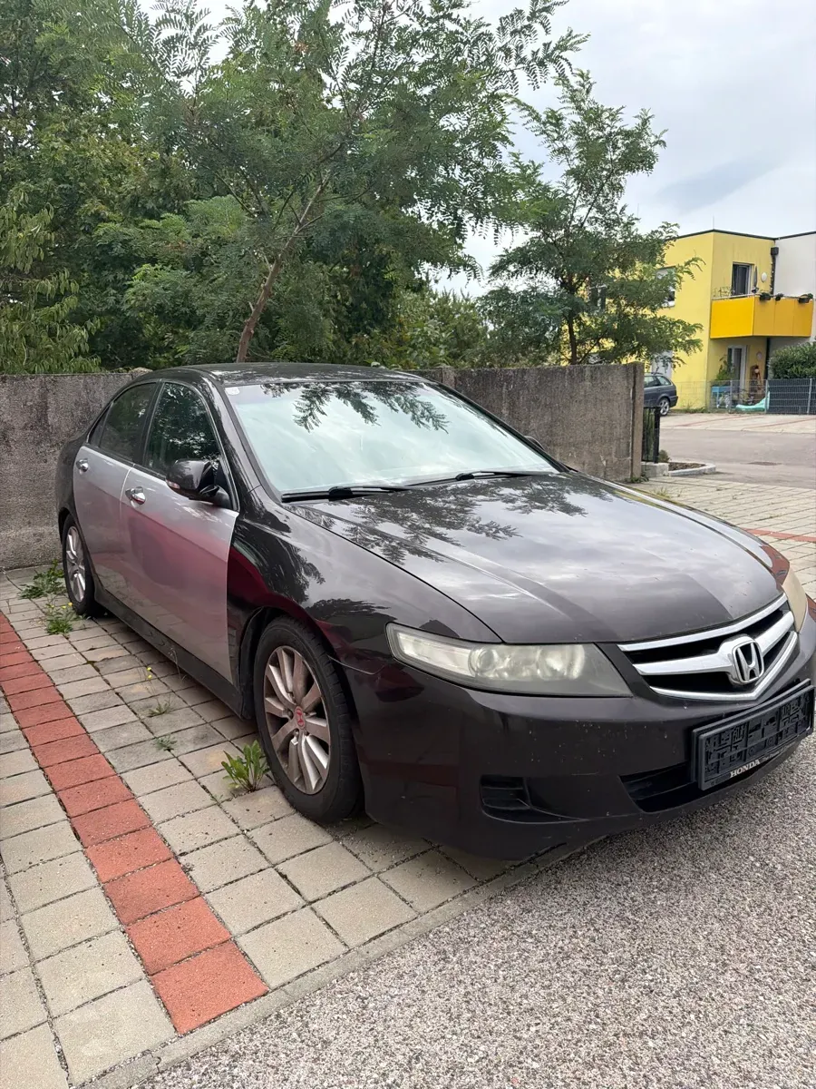 Honda Accord 2008 photo 2