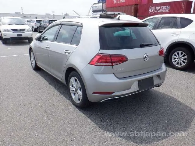 Volkswagen Golf 2019 photo 3