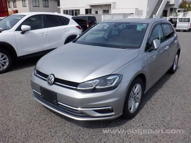 Volkswagen Golf 2019 photo 2