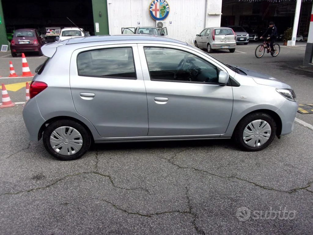 Mitsubishi Space Star 2024 photo 5