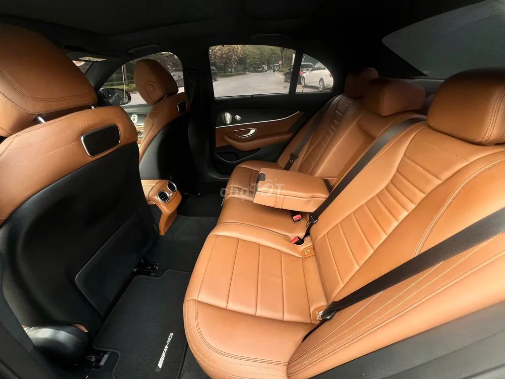 Mercedes-Benz E-Class 2019 photo 5