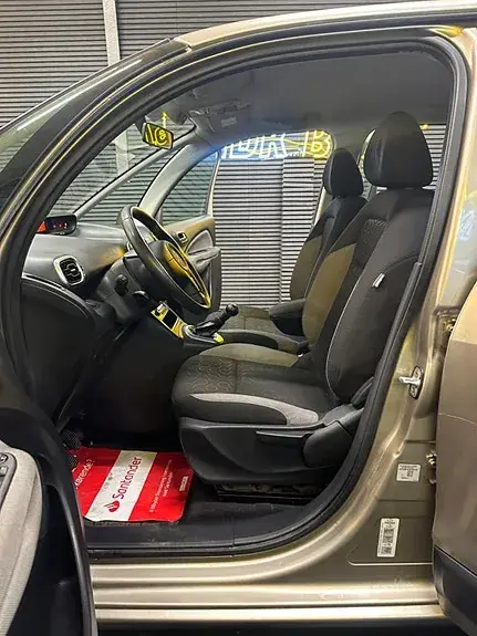 Citroen C3 Picasso 2009 photo 5