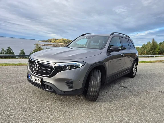 Mercedes-Benz Eqb300