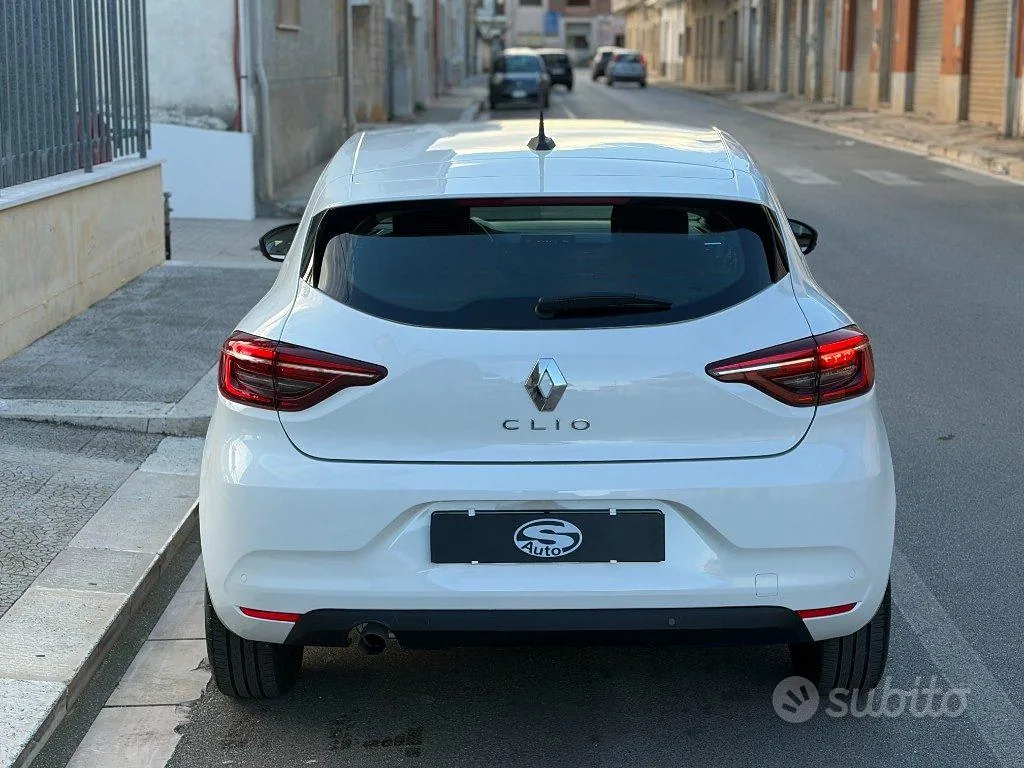 Renault Clio 2023 photo 5