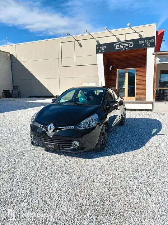 Renault Clio 2016 photo 2