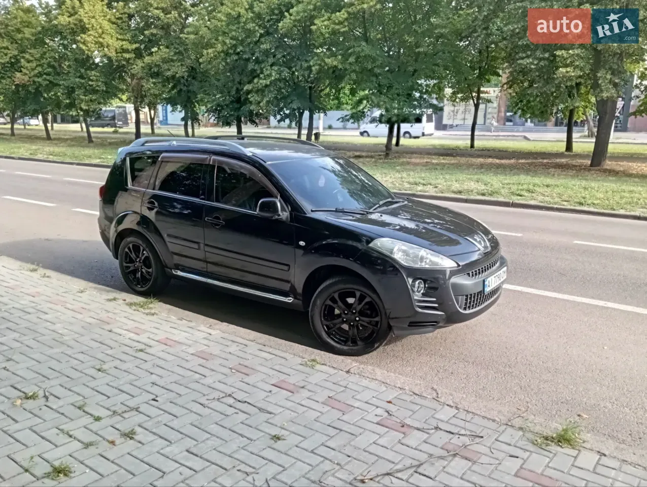 Peugeot 4007 2008 photo 5