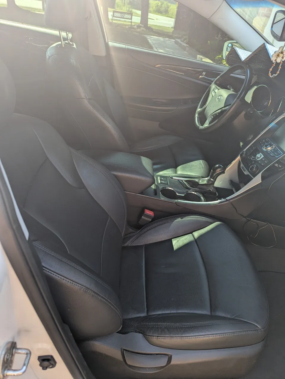 Hyundai Sonata 2011 photo 5