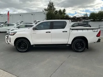 Toyota Hilux 2022 photo 5