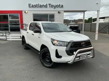 Toyota Hilux 2022 photo 2