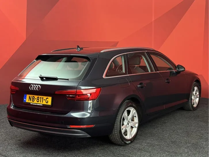 Audi A4 2017 photo 2