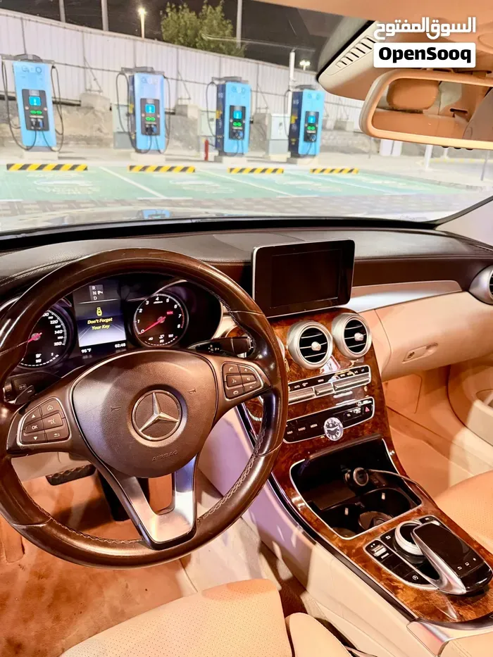 Mercedes-Benz C300 2016 photo 2