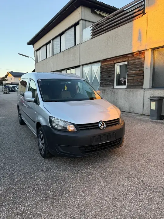 Volkswagen Caddy 2013 photo 2