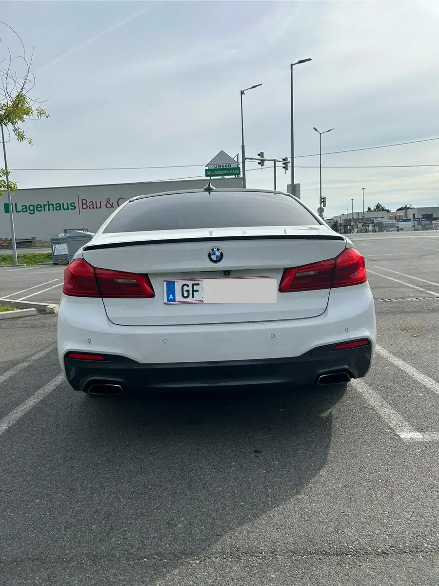 BMW 5 Series 2017 photo 3