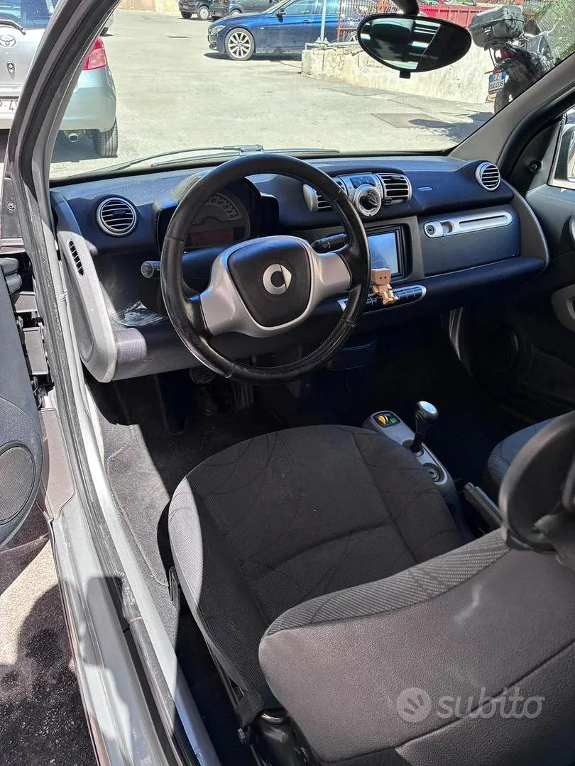 Smart Fortwo 2011 photo 5