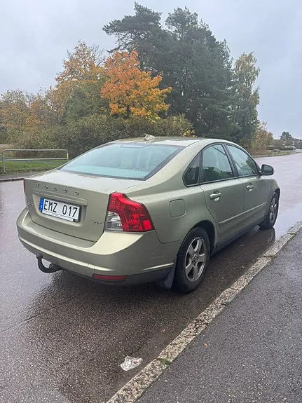 Volvo S40 2010 photo 3