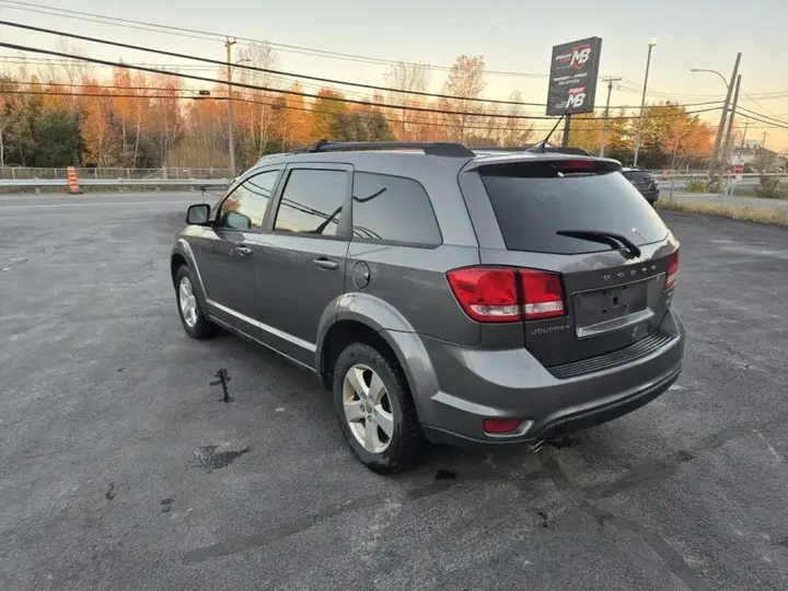 Dodge Journey 2012 photo 3