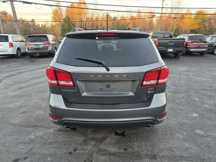 Dodge Journey 2012 photo 4