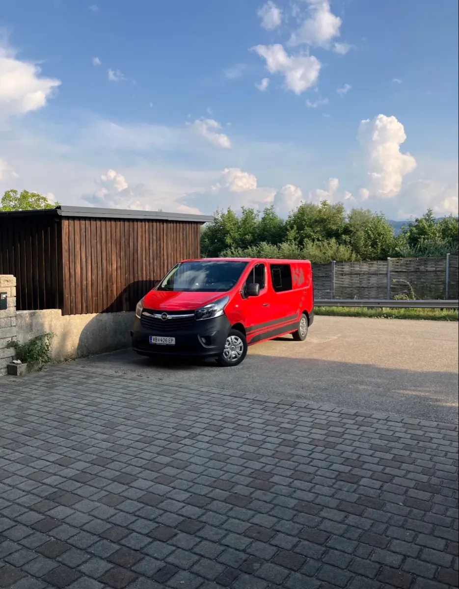 Opel Vivaro 2015 photo 3