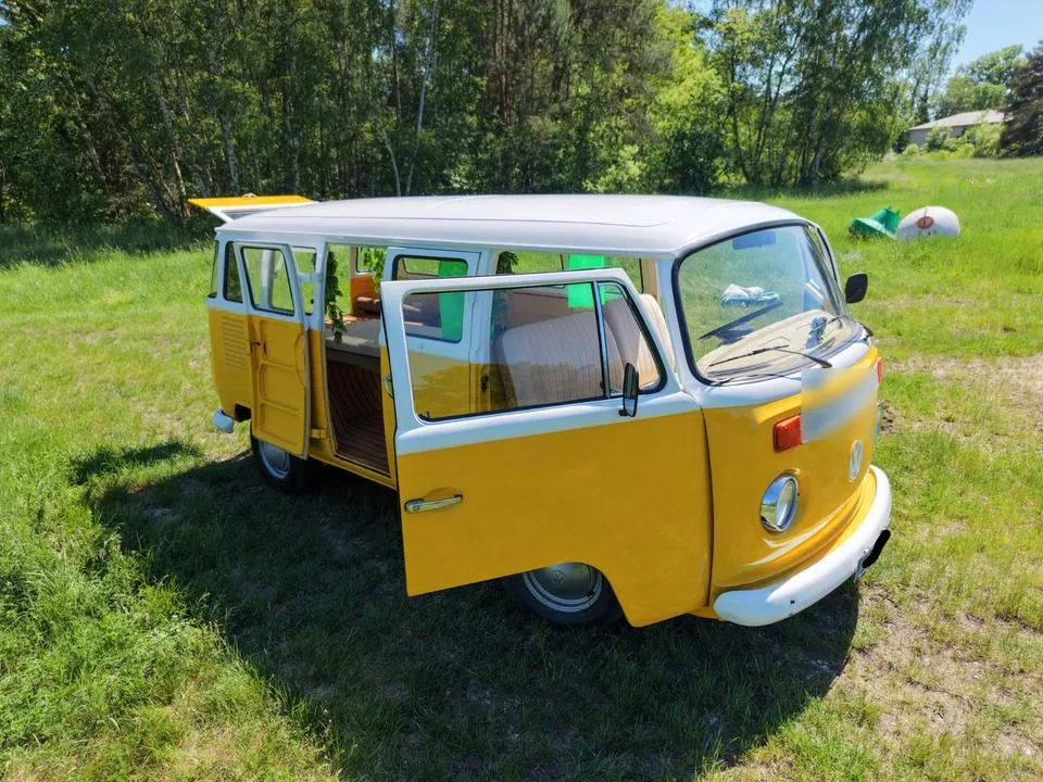 Volkswagen T2B