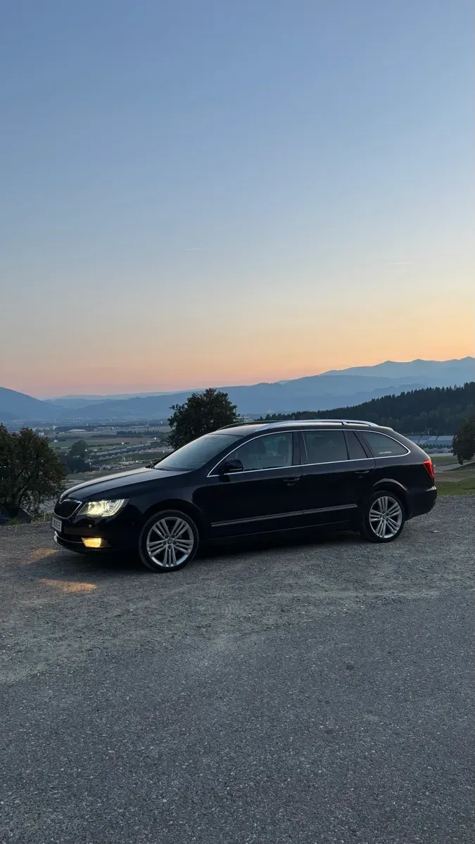 Skoda Superb 2014 photo 3