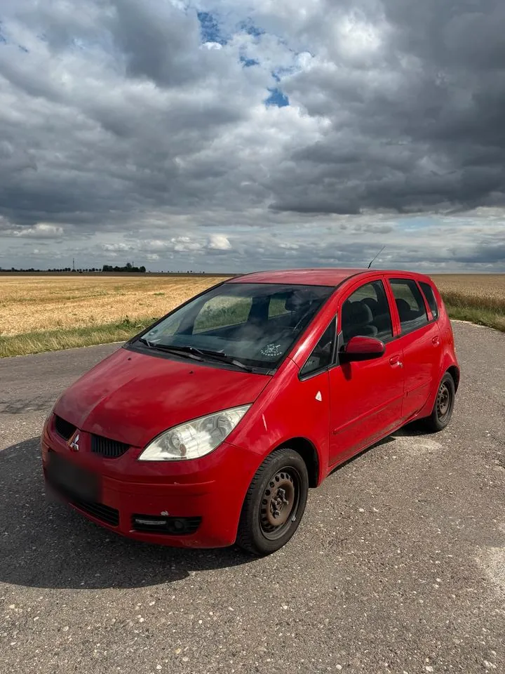 Mitsubishi Colt Z30