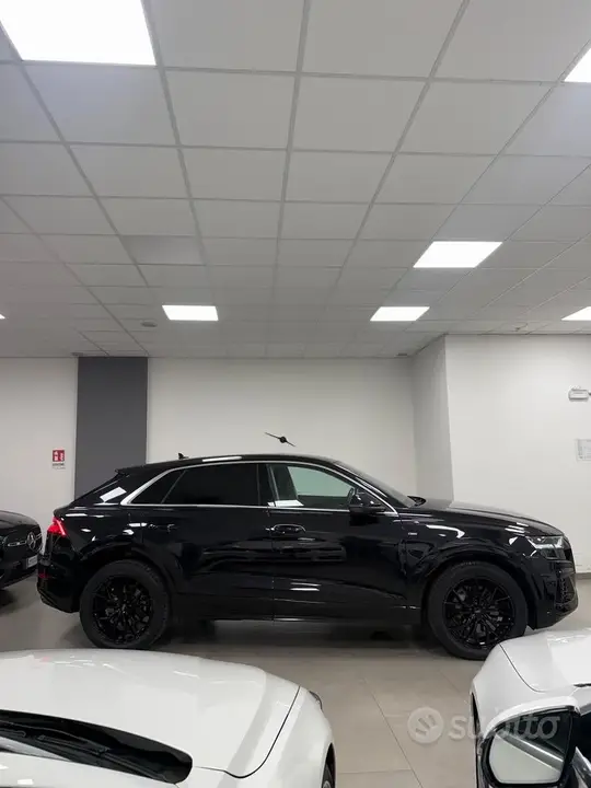Audi Q8 2020 photo 3