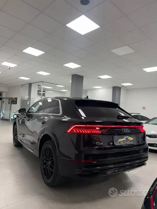 Audi Q8 2020 photo 2