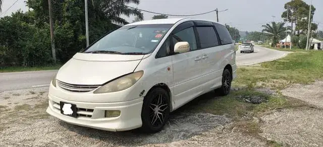 Toyota Estima
