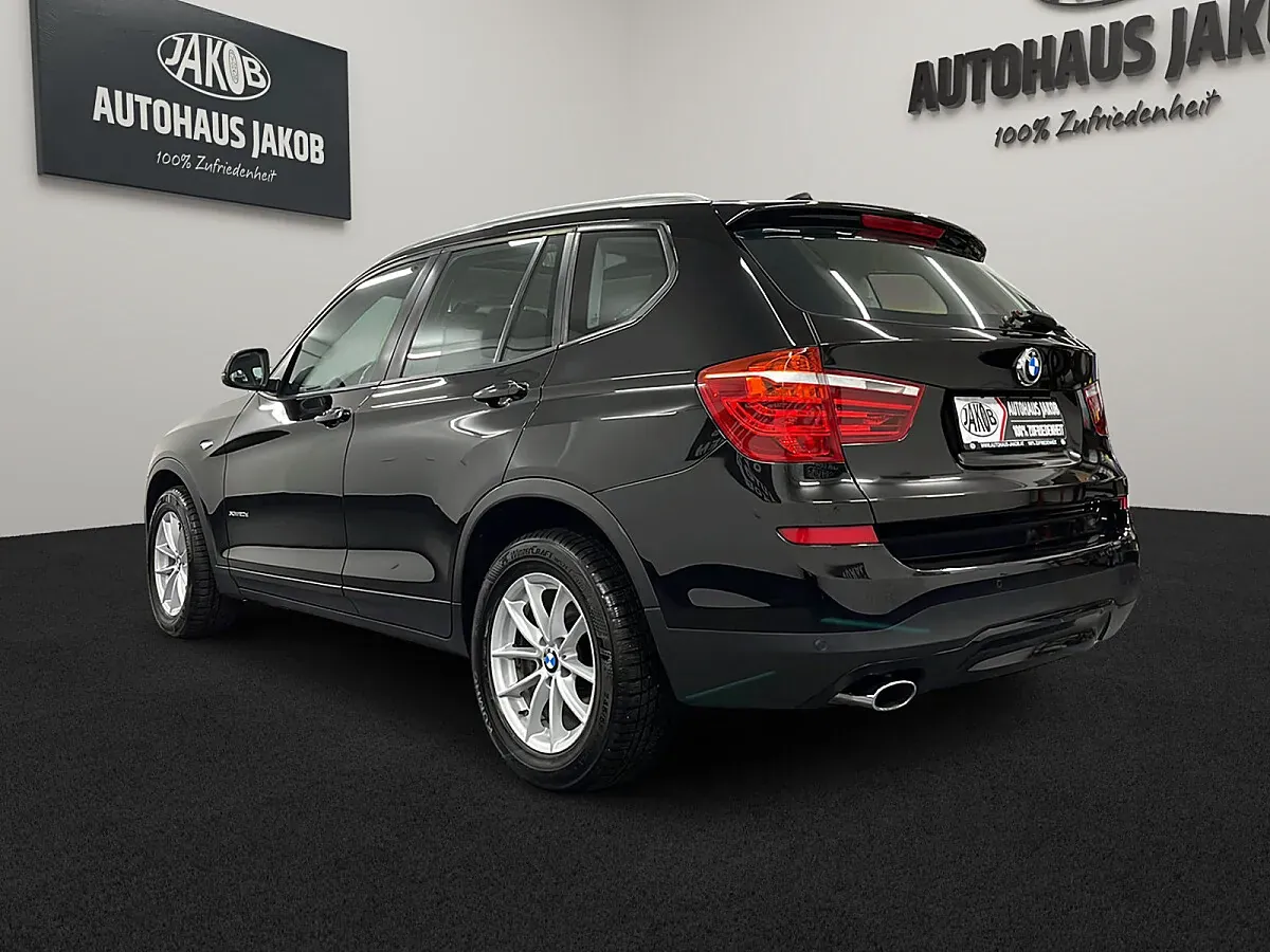 BMW X3 2016 photo 2