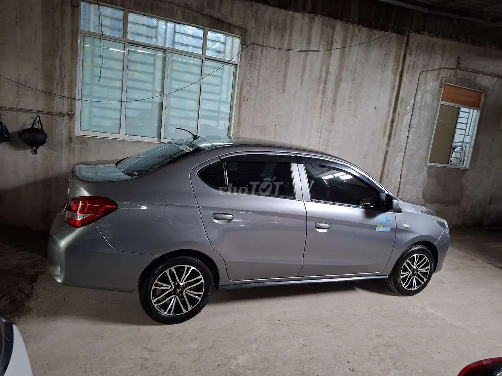 Mitsubishi Attrage 2023 photo 2